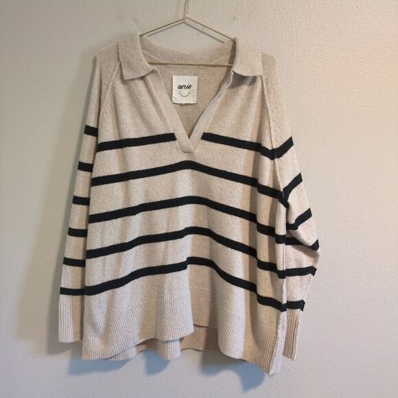 Aerie Sweaters - Aerie Unreal Striped Long Sleeve V Neck Sweater Women's Large Pull over
